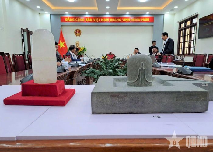  Linga thạch anh và bộ Linga-Yoni Mương Mán được tỉnh Lâm Đồng lập hồ sơ đề nghị công nhận bảo vật quốc gia.