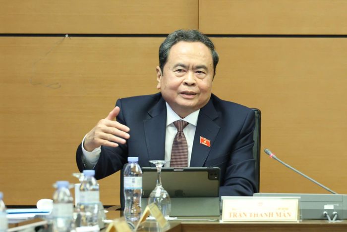  Chủ tịch Quốc hội Trần Thanh Mẫn phát biểu thảo luận tại tổ đại biểu Quốc hội đoàn TPHCM. ﻿Ảnh QUANG PHÚC 