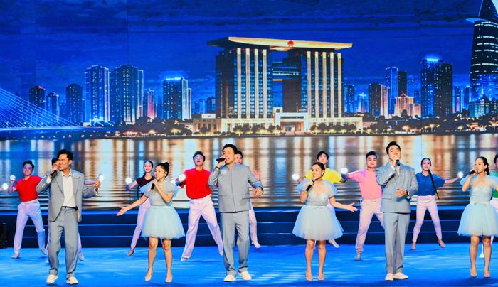  Một chương trình nghệ thuật tại chương trình. Ảnh: VIỆT DŨNG 