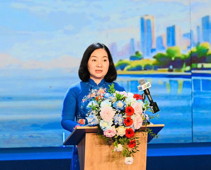 Đồng chí Trương Thị Bích Hạnh phát biểu tại chương trình. Ảnh: VIỆT DŨNG 