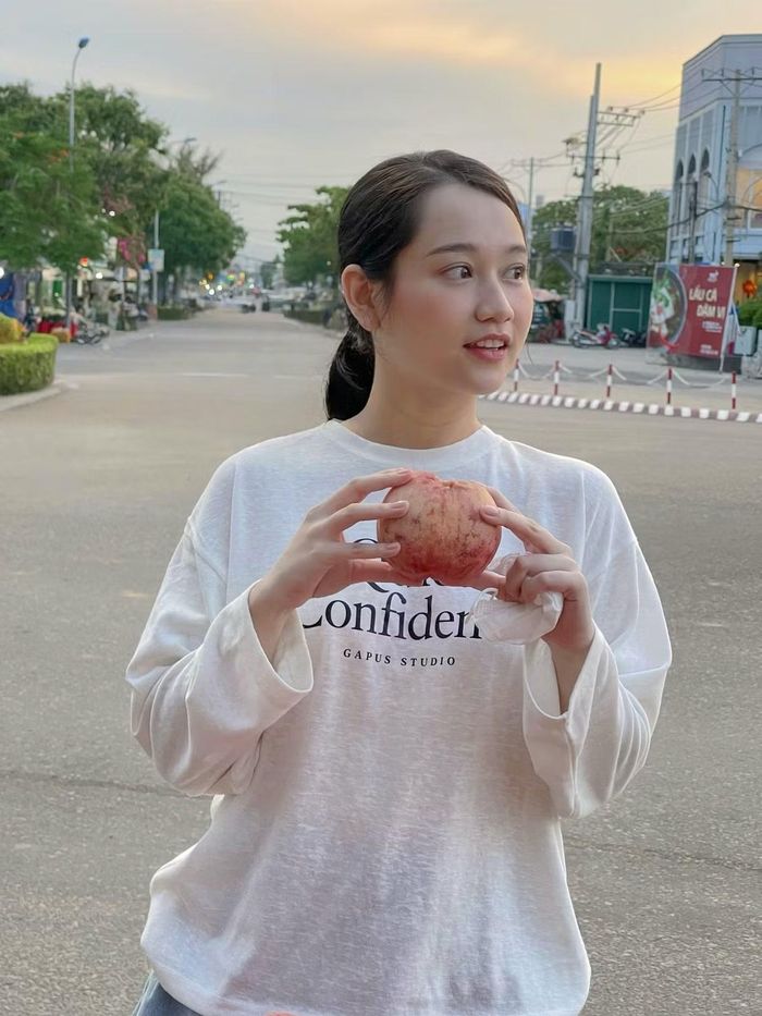 Ở thời điểm hiện tại, Trúc Anh tiếp tục chia sẻ những hình ảnh đời thường và hành trình hoàn thiện bản thân. Sự thay đổi tích cực về ngoại hình giúp cô nhận được nhiều lời động viên, đồng thời kỳ vọng về những hoạt động nghệ thuật mới trong tương lai. Ảnh: FB Trúc Anh
