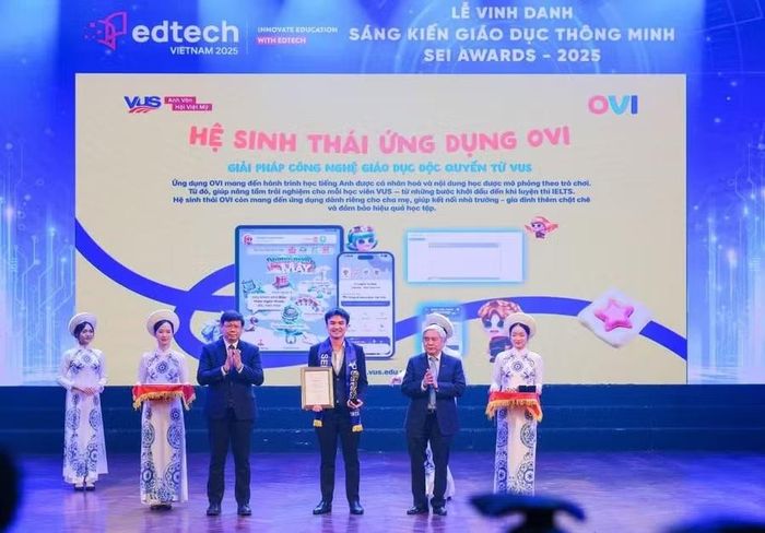 Được tổ chức thường niên từ năm 2023, chương trình hướng đến biểu dương, thúc đẩy các thành tựu nghiên cứu, ứng dụng công nghệ và chuyển đổi số trong giáo dục trên phạm vi toàn quốc.