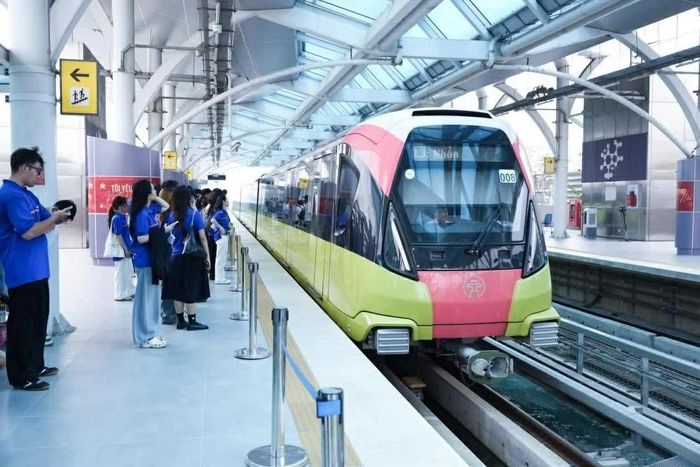  Phiên toàn thể tập trung thảo luận định hướng phát triển ngành xây dựng Việt Nam hướng tới mục tiêu Net Zero. (Nguồn: Hà Nội Metro)