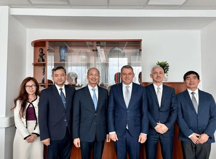 Hai bên nhất trí thúc đẩy hợp tác trong lĩnh vực giáo dục, đào tạo, nghiên cứu khoa học và chuyển giao công nghệ giữa Việt Nam và Hungary. (Nguồn: ĐSQ Việt Nam tại Hungary)