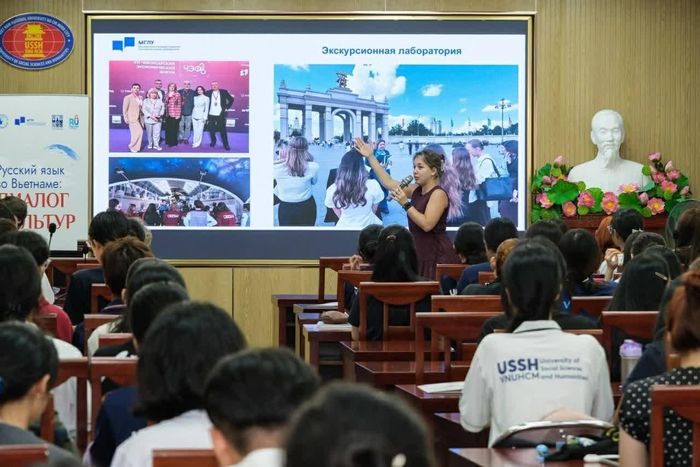 Một buổi làm việc của đoàn tại Trường Đại học Khoa học Xã hội và Nhân văn, thuộc Đại học Quốc gia Thành phố Hồ Chí Minh ngày 15/10/2026.. (Ảnh: Hoàng Hoa)