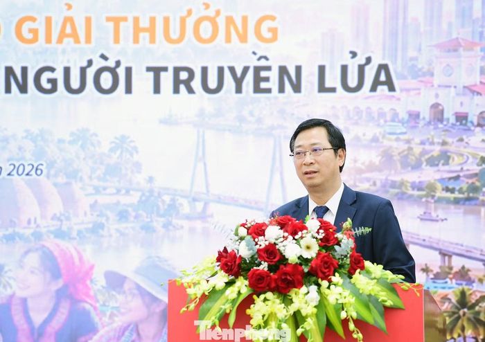 Ông Cao Xuân Thạo - Phó Chủ tịch Ủy ban T.Ư Mặt trận Tổ quốc Việt Nam phát biểu tại chương trình. Ảnh: Xuân Tùng