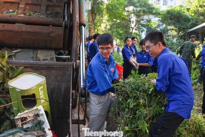 Theo kế hoạch, các Đoàn xã, phường, đặc khu lựa chọn tối thiểu 2 địa điểm để triển khai mô hình. Lực lượng tình nguyện viên tiến hành khảo sát, lựa chọn địa điểm và ghi nhận, số hóa hiện trạng trước khi ra quân.