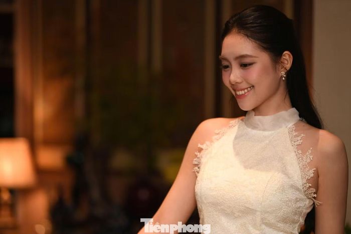 Trước đó tại họp báo giới thiệu chuỗi hoạt động, Châu Anh đề cập chương trình Mega Sale, với nhiều ưu đãi dành cho người sử dụng các phương thức thanh toán không dùng tiền mặt.