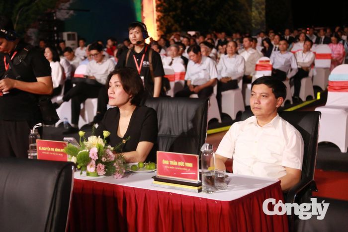 Ông Trần Đức Vinh, Ủy viên Ban Chấp hành Đảng bộ Tòa án nhân dân tối cao, Bí thư Chi bộ, Tổng Biên tập Báo Công lý tham dự Lễ Kỷ niệm.