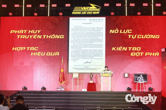 Ông Đặng Sỹ Mạnh - Chủ tịch HĐTV Tập đoàn Đường sắt Quốc gia Việt Nam phát biểu tại Lễ kỷ niệm