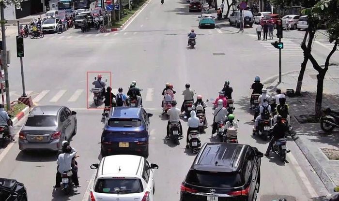 Hình ảnh vi phạm giao thông được camera ghi lại