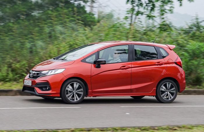 Jazz cũng chỉ xuất hiện trong danh mục sản phẩm của Honda vỏn vẹn hơn 2 năm. Ảnh: HVN
