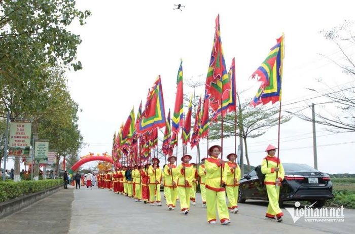 Lễ hội Thái miếu nhà Trần được tổ chức hằng năm từ ngày 18 đến 20 tháng Giêng âm lịch.