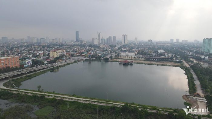 Toàn cảnh khu vực hồ cá Cửa Nam.