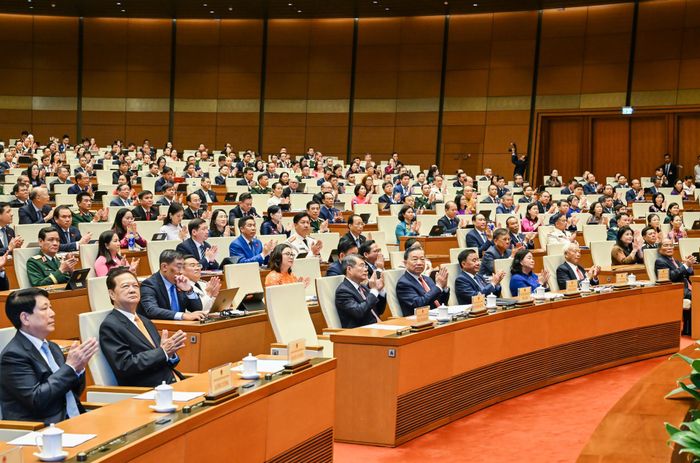 Các đại biểu dự phiên khai mạc kỳ họp thứ 2, Quốc hội khóa 16. Ảnh: Phạm Hải