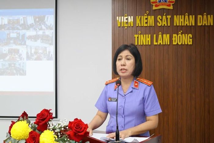  Các đại biểu tham luận.