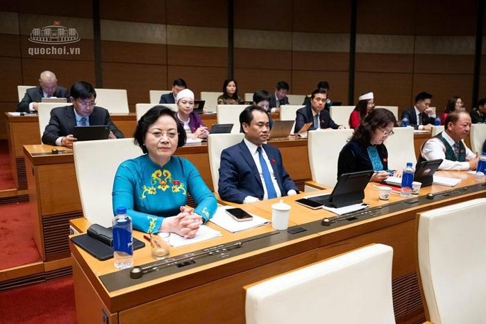 Các đại biểu tham dự phiên họp. Ảnh: CTTĐT Quốc hội