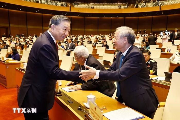 Tổng Bí thư, Chủ tịch nước Tô Lâm và nguyên Thường trực Ban Bí thư Trần Quốc Vượng tham dự khai mạc Kỳ họp thứ hai, Quốc hội khóa XVI. (Ảnh: Doãn Tấn/TTXVN)