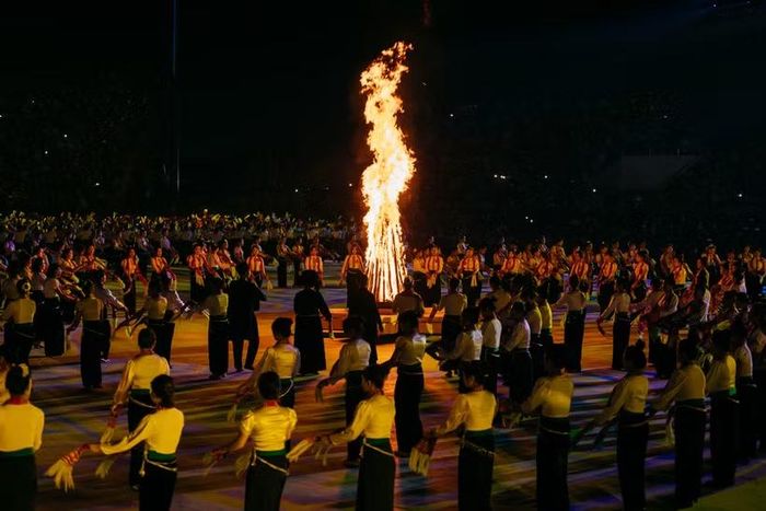 Lễ hội gắn với kỷ niệm 5 năm Nghệ thuật Xòe Thái được UNESCO ghi danh vào Danh sách Di sản văn hóa phi vật thể đại diện của nhân loại. (Ảnh: CTV/Vietnam+)