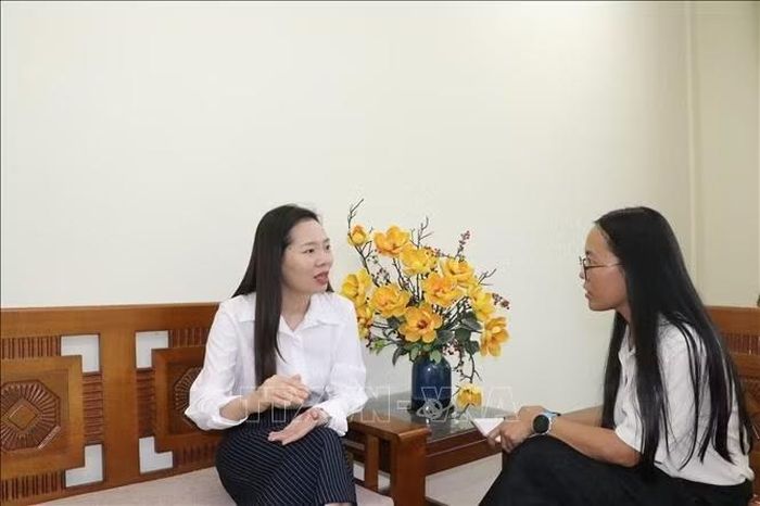 PGS.TS Nguyễn Thị Thu Phương trao đổi với phóng viên TTXVN.