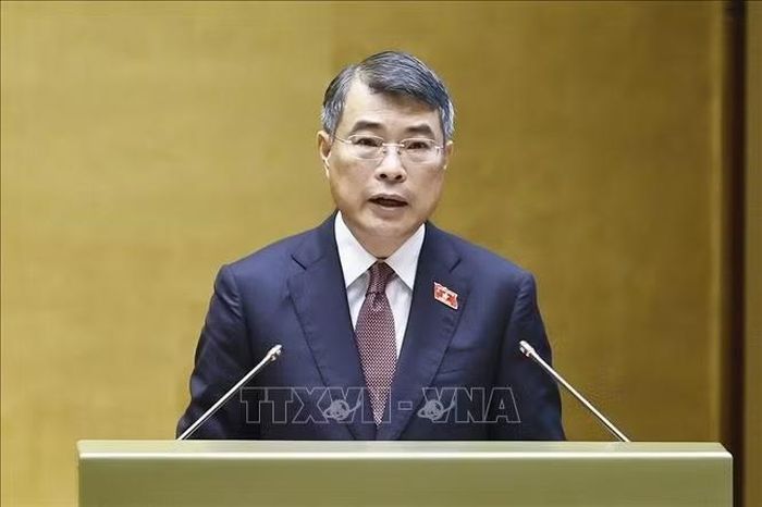 Thủ tướng Chính phủ Lê Minh Hưng trình bày Báo cáo về tình hình thực hiện Kế hoạch phát triển kinh tế - xã hội năm 2026 và dự kiến kế hoạch phát triển kinh tế - xã hội năm 2027. Ảnh: Doãn Tấn/TTXVN