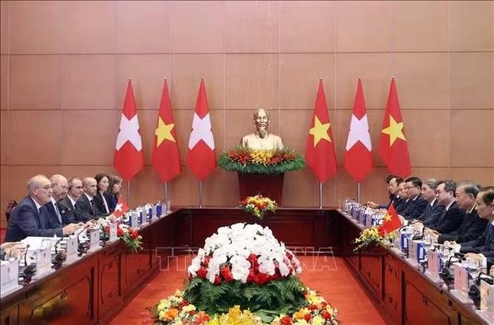 Tổng Bí thư, Chủ tịch nước Tô Lâm hội đàm với Tổng thống Thụy Sĩ Guy Parmelin. Ảnh: Thống Nhất/TTXVN