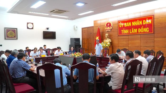 Quang cảnh cuộc họp vào chiều ngày 17/10.