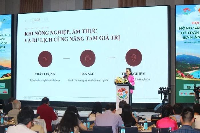 Theo bà Thảo, để nông sản địa phương được biết đến không chỉ qua chất lượng sản phẩm mà còn bằng thương hiệu và những nét văn hóa riêng của vùng đất sản xuất.