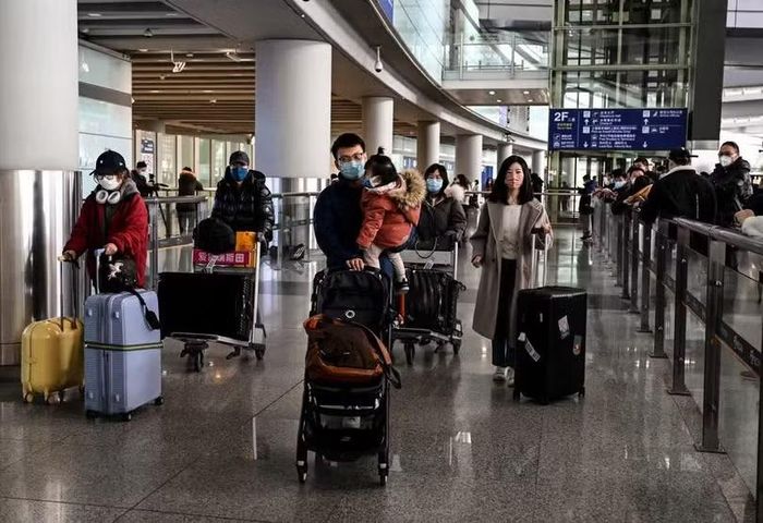 Việc cơ quan thuế Trung Quốc truy thu và đánh thuế tài sản ở nước ngoài có thể thúc đẩy làn sóng di cư của giới giàu có. Ảnh: AFP.