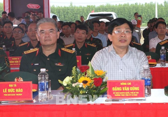 Ủy viên Ban chấp hành Trung ương Đảng, Phó Bí thư thường trực Tỉnh ủy Đặng Văn Dũng tham dự buổi lễ. Ảnh: Tuấn Phi-TTXVN