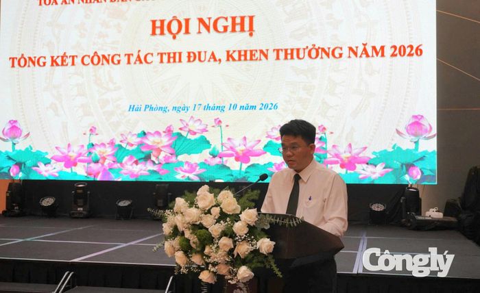 Các đơn vị trình bày tham luận tại hội nghị.