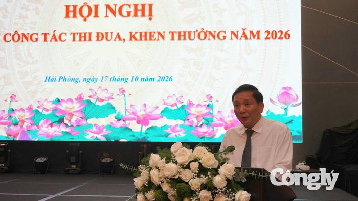 Chánh án TAND TP. Hải Phòng Lưu Tuấn Dũng (đơn vị Cụm trưởng) phát biểu tại hội nghị.