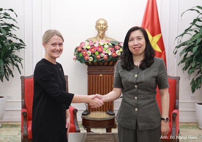 Thứ trưởng Bộ Ngoại giao Lê Thị Thu Hằng tiếp Quốc vụ khanh Bộ Ngoại giao Na Uy Astrid Bergmål ngày 16/10/2026