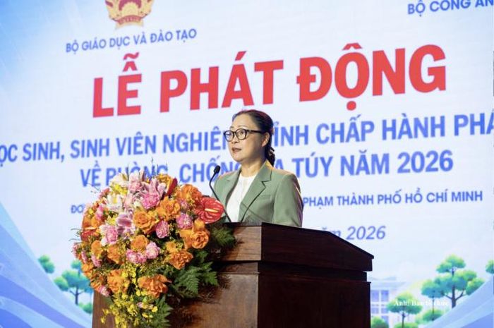 Thứ trưởng Bộ Giáo dục và Đào tạo Nguyễn Thị Quyên Thanh phát biểu tại lễ phát động. 