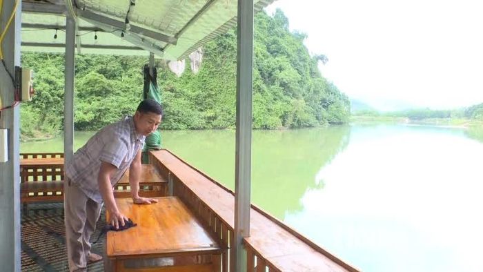 Anh Tình tận dụng mặt nước, chỉnh trang khuôn viên, tạo diện mạo mới cho điểm du lịch cộng đồng Đồng Bớp.