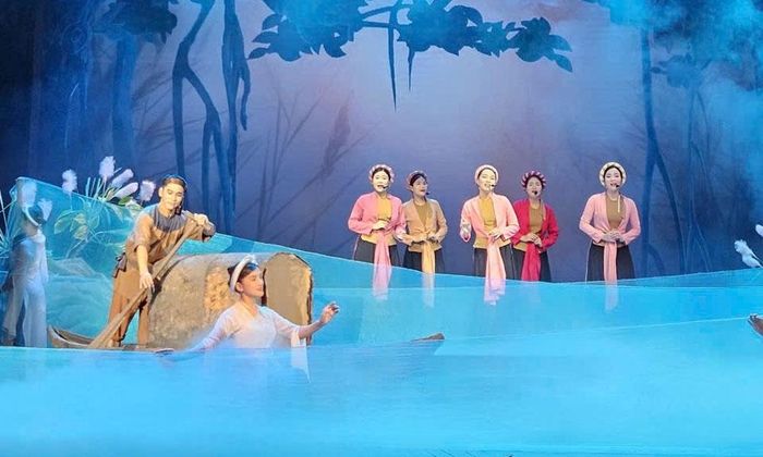  Một cảnh trong vở diễn "Trương Chi" của Nhà hát Dân ca Quan họ Bắc Ninh. 