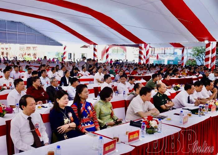 Các đại biểu tham dự lễ kỷ niệm.
