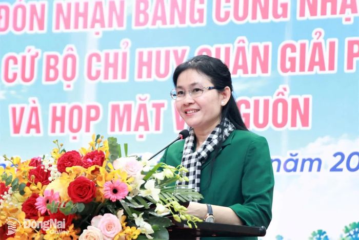 Đồng chí Tôn Ngọc Hạnh, Ủy viên Trung ương Đảng, Phó Bí thư Thường trực Thành ủy, Chủ tịch HĐND thành phố phát biểu tại chương trình họp mặt. Ảnh: Nga Sơn