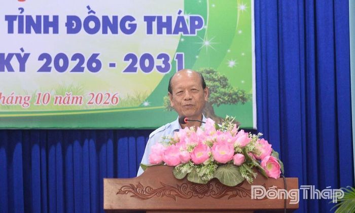 Đồng chí Trương Văn Sáu, Phó Chủ tịch Hội SVC Việt Nam phát biểu tại Đại hội.