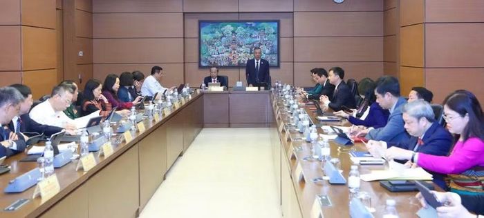 Quang cảnh phiên thảo luận tại tổ. Ảnh: Đoàn ĐBQH tỉnh Gia Lai