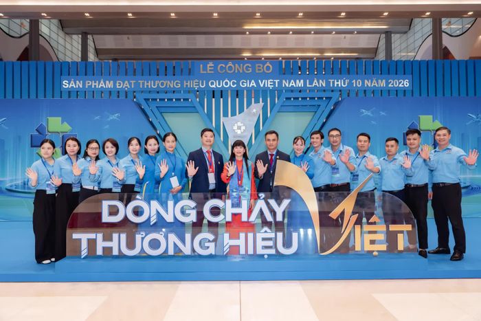 Lãnh đạo, cán bộ, nhân viên Công ty Yến sào Khánh Hòa tại sự kiện công bố Thương hiệu quốc gia năm 2026.