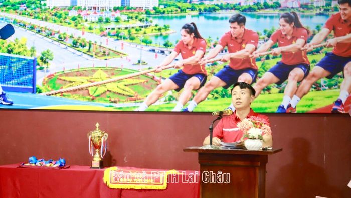 Đồng chí Sùng A Nủ - Tỉnh uỷ viên, Quyền Trưởng ban Nội chính Tỉnh uỷ phát biểu khai mạc giải.