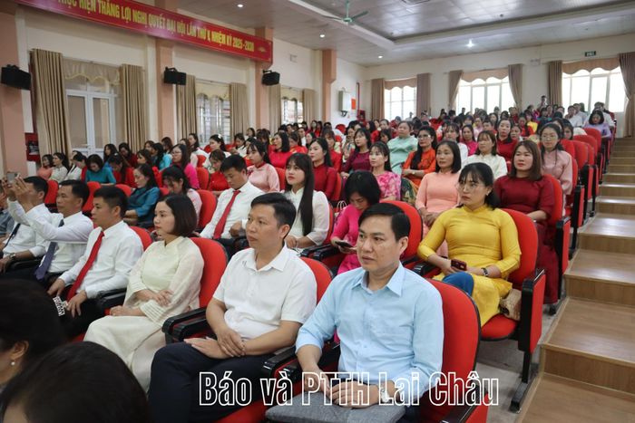 Quang cảnh lễ bế mạc.