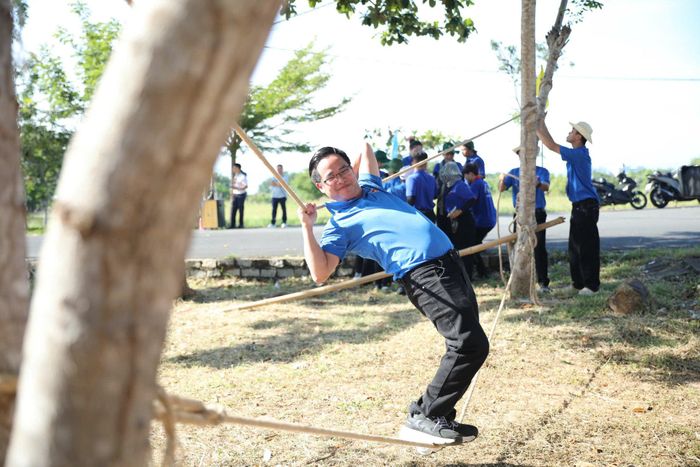 Các trại sinh chinh phục thử thách nhập trại