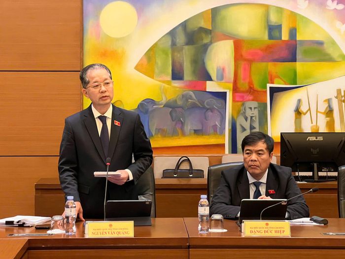 Đại biểu Nguyễn Văn Quảng, Bí thư Trung ương Đảng, Chánh án Tòa án nhân dân tối cao, ĐBQH tỉnh Lâm Đồng phát biểu tại phiên thảo luận