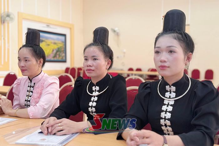 Đội ngũ cán bộ, hòa giải viên ở cơ sở của xã Sốp Cộp tham gia hội nghị.