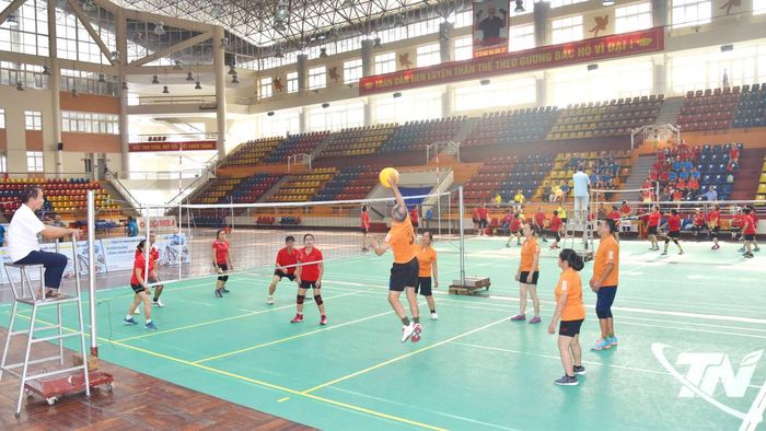 Một trận đấu tại giải.