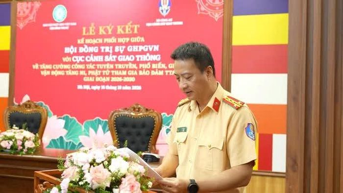 Đại tá Phạm Quang Huy phát biểu