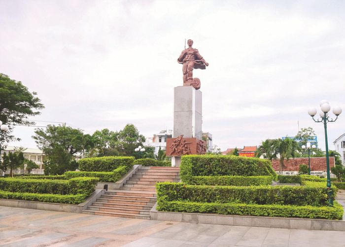 Tượng đài chiến thắng Tết Mậu Thân năm 1968 tại phường Tam Kỳ, TP Đà Nẵng.