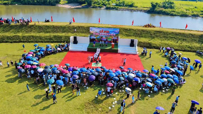 Ông Nguyễn Duy Sơn, Phó chủ tịch UBND xã Liên Sơn, tỉnh Lào Cai cho biết, trong khuôn khổ các hoạt động hưởng ứng Tuần lễ Du lịch – Văn hóa Mường Lò năm 2026, xã tổ chức Lễ hội trải nghiệm văn hóa, du lịch Liên Sơn với nhiều hoạt động phong phú như thi đấu thể thao dân tộc, trò chơi dân gian và giao lưu văn nghệ truyền thống.